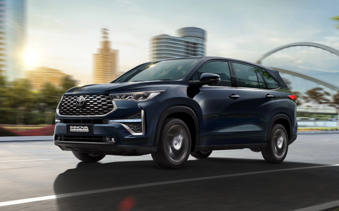 Self-Charging Hybrid Electric Technology and Refined Petrol Engine